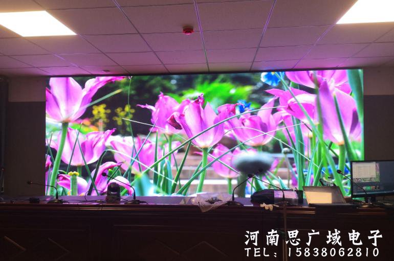 郑州公安局某分局会议室Q1.66小间距屏安装